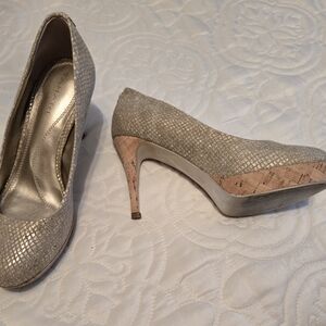 Tahari Silver Heels Elegant Design